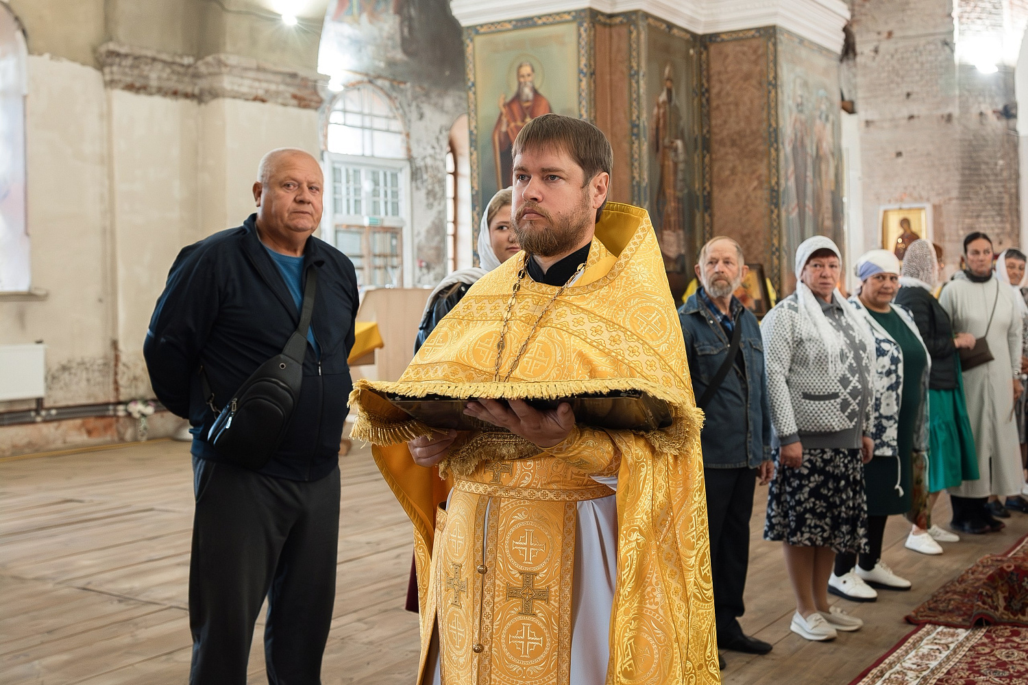 Митрополит Тамбовский и Рассказовский Феодосий совершил Божественную литургию в Никольском храме